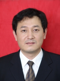 董明