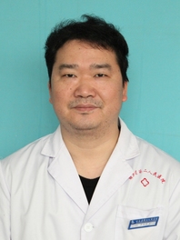 李奇伟