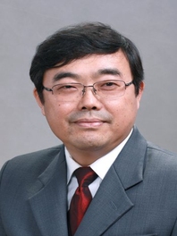 李新华