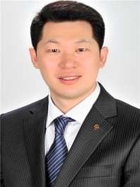 郭新星