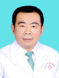 董万超