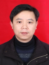 谌班超
