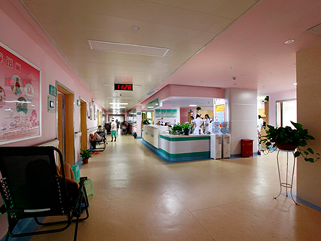 医院环境2015年,医院更名为贵州医科大学第二附属医院