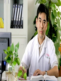 董晶