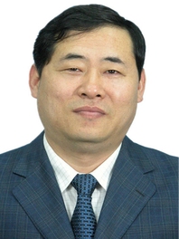 冯兴中