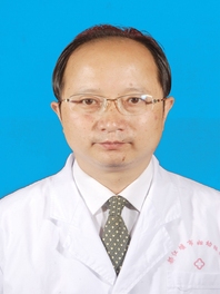 陈堃