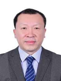 王彤