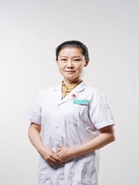 李浴霞