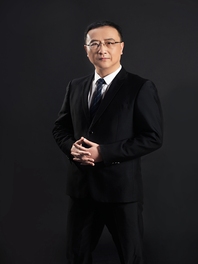 张志东