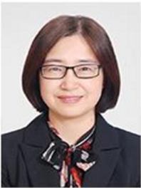王菁